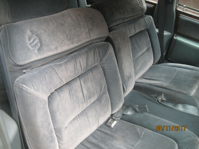 1982 Oldsmobile Ninety-Eight Regency Brougham - photo 11