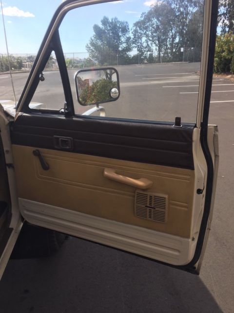 1982 Toyota Hilux 4x4 Longbed - photo 13