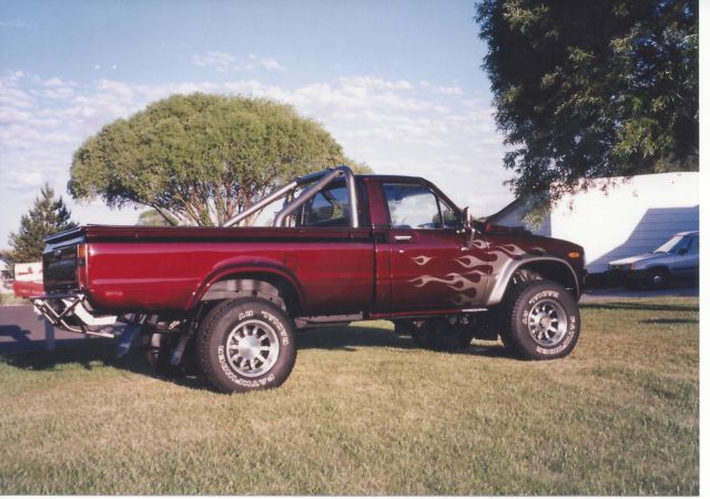 1982 Toyota 4x4 Truck - photo 2