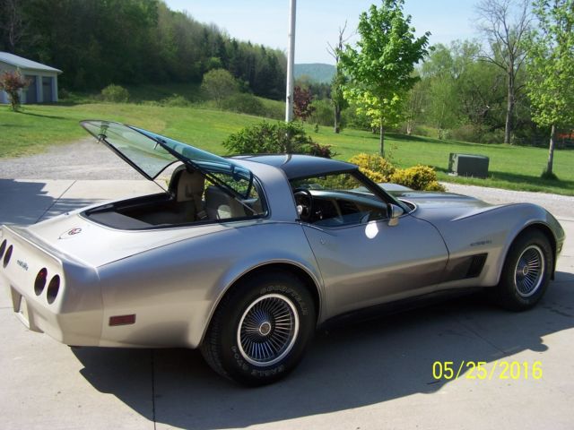 1982 Chevrolet Corvette - photo 3