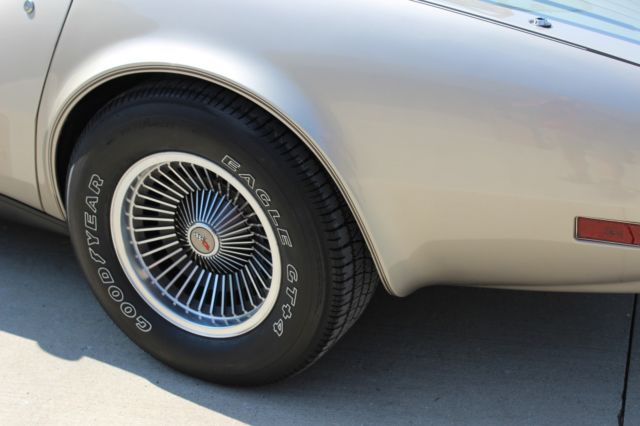 1982 Chevrolet Corvette - photo 7