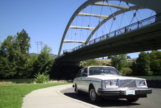 82 Volvo 264 GLE Automatic 4 Speed PRV Motor + Videos upon request - Price drop! 1982 Volvo GLE 264