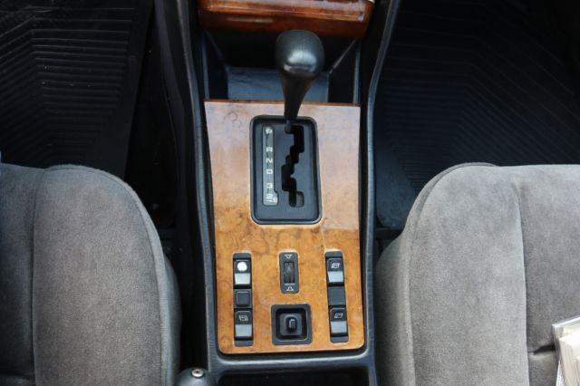 1983 Mercedes-Benz 500-Series - photo 10