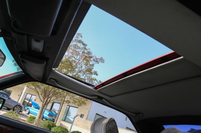 1983 Mercedes-Benz 500-Series - photo 12