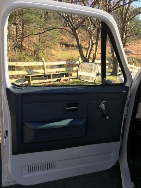 1983 Chevrolet C-10 - photo 11