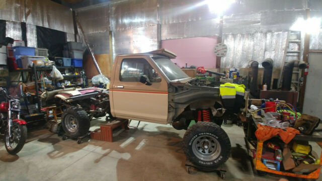 83 Ford Ranger project with good title. Truck was complete found in a warehouse. 1983 Ford Ranger Ranger