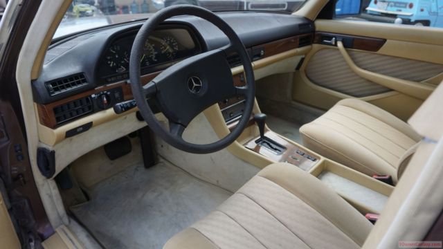 1980 Mercedes-Benz 300-Series EURO Import Grey Market - photo 3