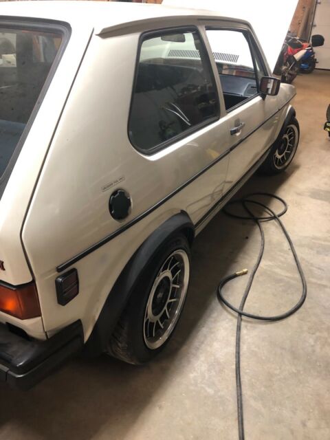 1983 Volkswagen Rabbit - photo 3