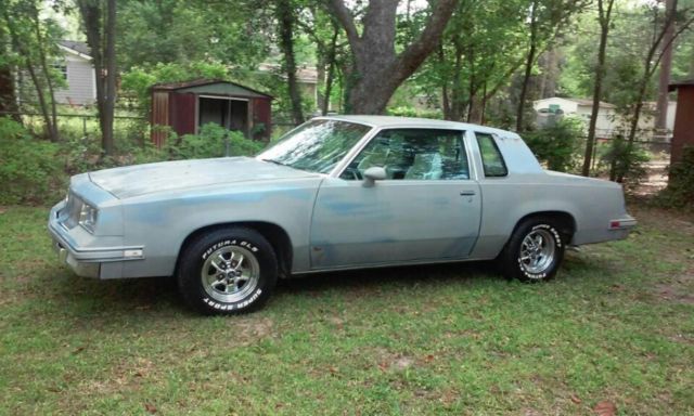 83 Olds Cutlass Supreme 2 door 1983 Oldsmobile Cutlass Base