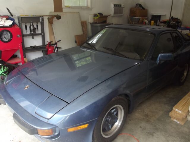 83 Porsche 944 1983 Porsche 911