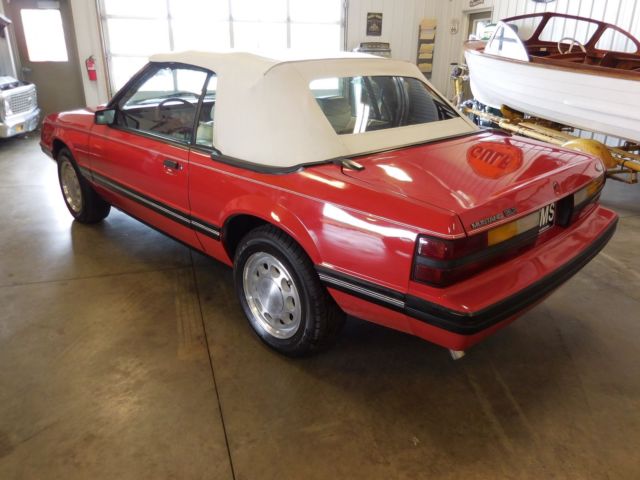 1983 Ford Mustang GLX - photo 13