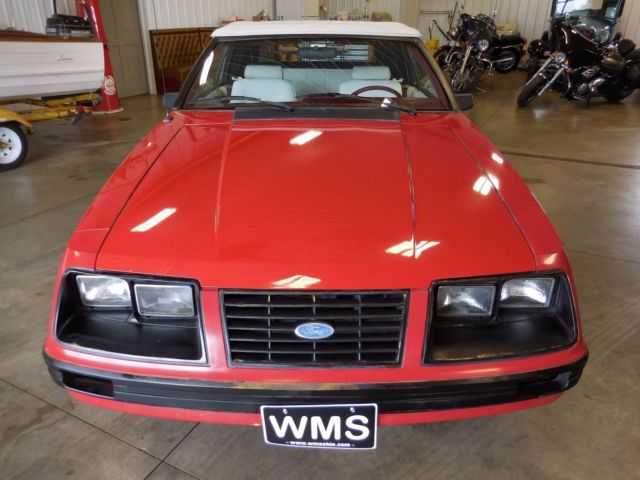 1983 Ford Mustang GLX - photo 6