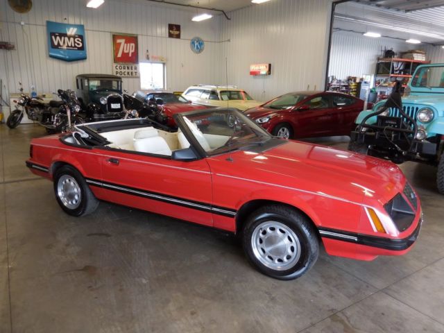 1983 Ford Mustang GLX - photo 8
