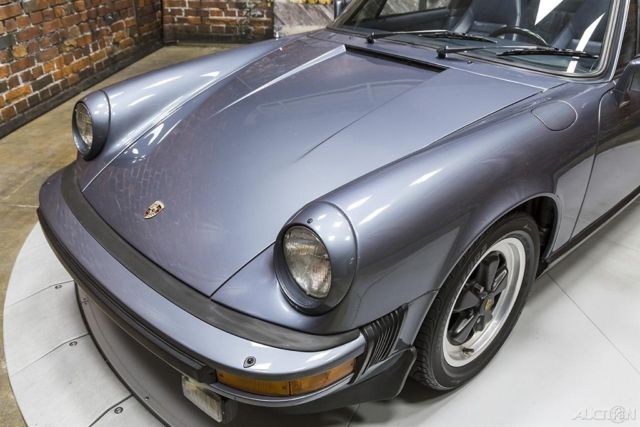 1983 Porsche 911 SC Targa 3.2L 5-Speed Slate Blue Metallic - photo 3