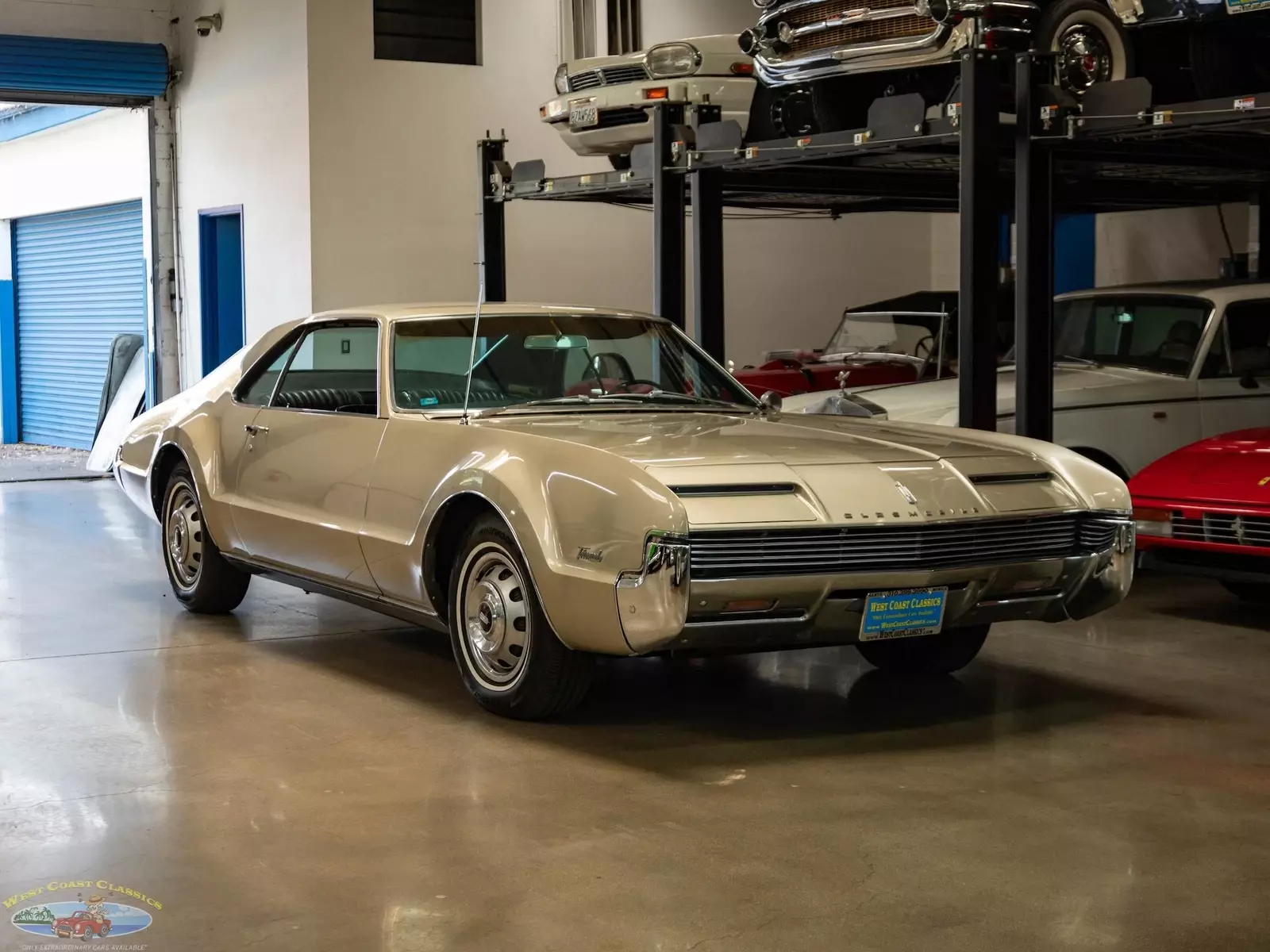 1966 Oldsmobile Toronado Deluxe 2 Door Hardtop - photo 10
