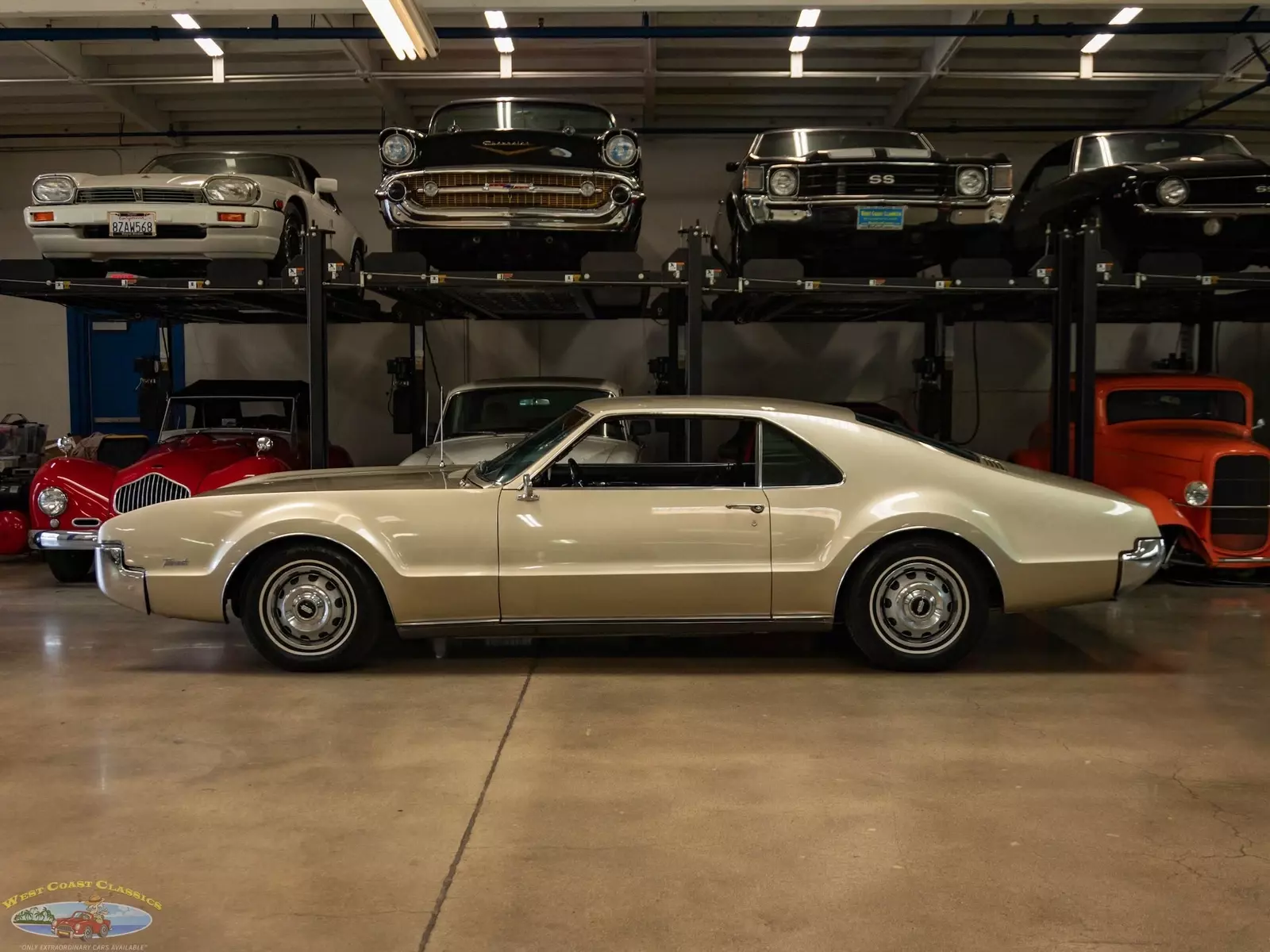 1966 Oldsmobile Toronado Deluxe 2 Door Hardtop - photo 6