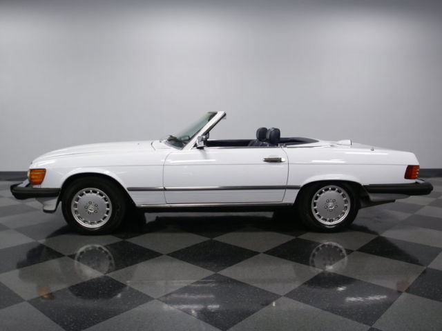 1986 Mercedes-Benz 560SL Base Convertible 2-Door - photo 2