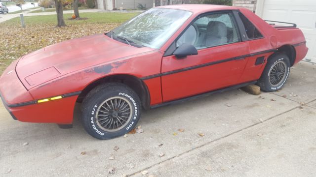1984 Pontiac Fiero 2M4 - photo 2