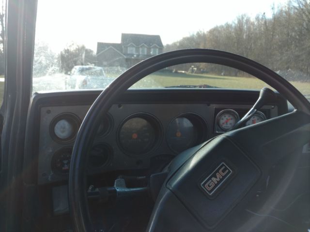 1984 GMC Sierra 1500 - photo 11