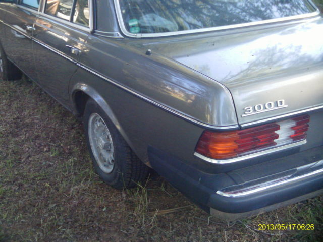 1984 Mercedes-Benz 300-Series . - photo 2