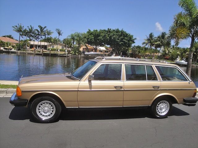 84 Mercedes 300TD diesel wagon rare classic find rust free serviced regularly FL 1984 Mercedes-Benz 300-Series T-DIESEL WGN