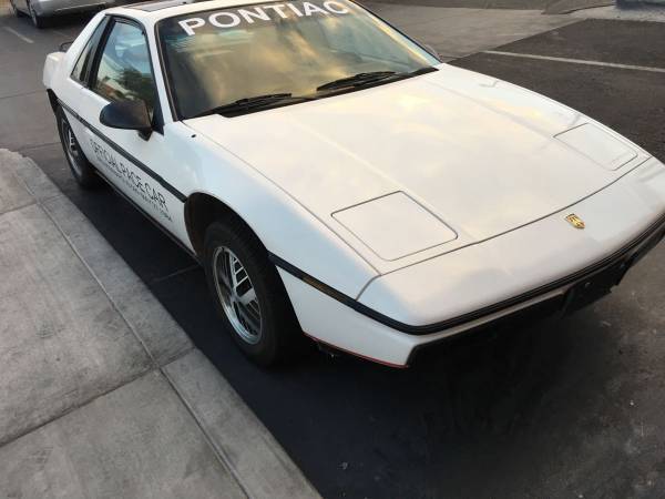1984 Pontiac Fiero - photo 3