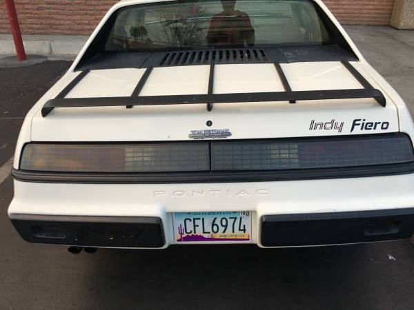 1984 Pontiac Fiero - photo 4