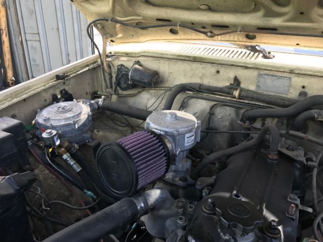 1984 Toyota 4x4 pickup - photo 4