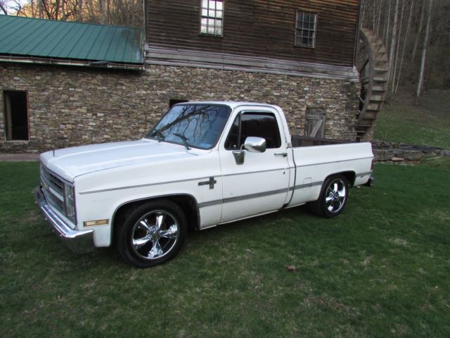 1985 Chevrolet C-10 black