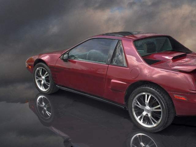 1985 Pontiac Fiero shaved trim and door handles - photo 3