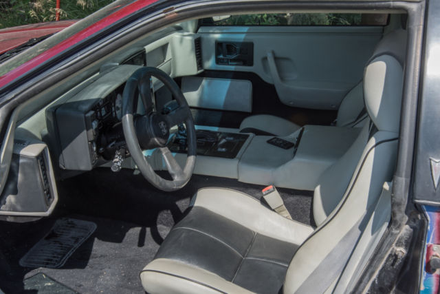 1985 Pontiac Fiero shaved trim and door handles - photo 5