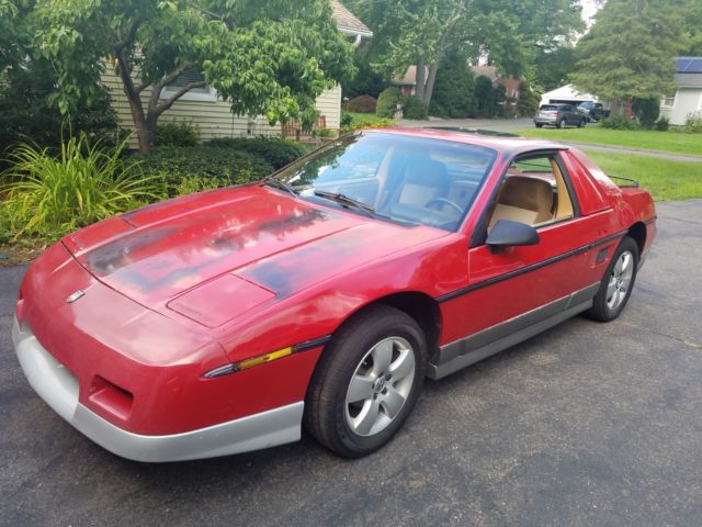 1985 Pontiac Fiero