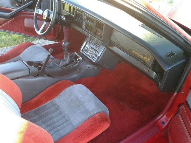 1985 Pontiac Trans Am - photo 8