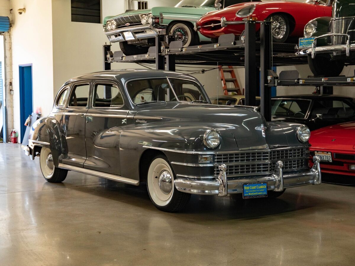 1948 Chrysler Windsor 4 Door Sedan - photo 10