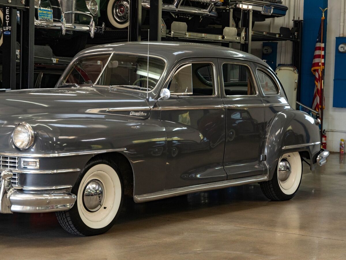 1948 Chrysler Windsor 4 Door Sedan - photo 9