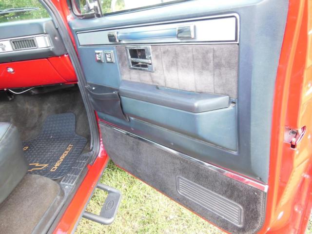 1986 Chevrolet C/K Pickup 1500 K10 - photo 8
