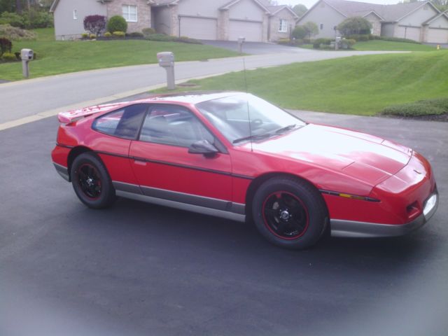 1986 Pontiac Fiero GT - photo 2