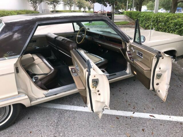 1967 Chrysler Imperial Crown - photo 11