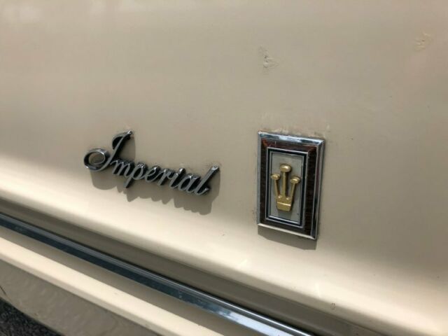 1967 Chrysler Imperial Crown - photo 8