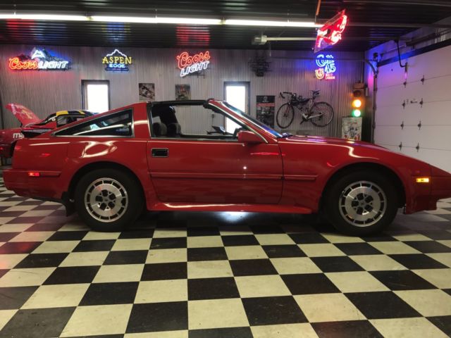 86' NISSAN 300 ZX NON-TURBO T-TOP 5-SPEED EXCELLENT CONDITION WELL MAINTAINED 1986 Nissan 300ZX