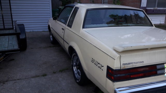 1987 Buick Regal Beige - photo 2