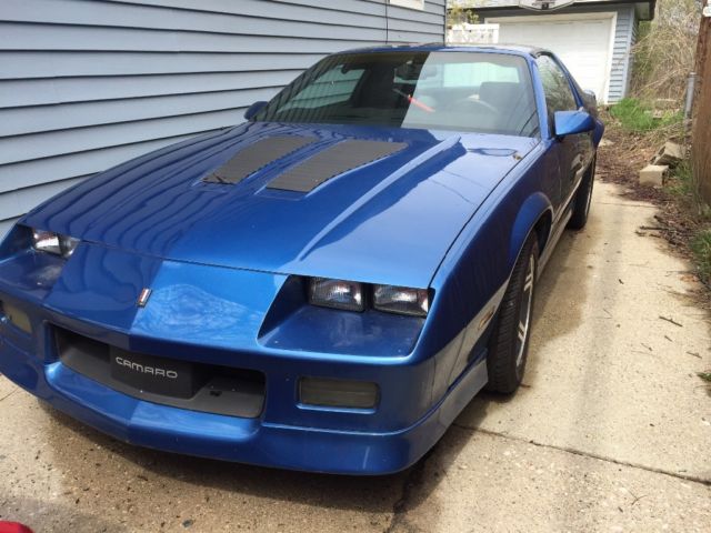 1987 Chevrolet Camaro Z28 iroc - photo 2