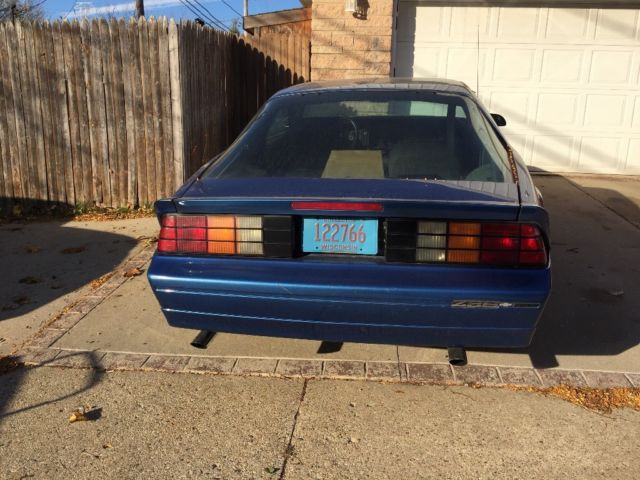1987 Chevrolet Camaro Z28 iroc - photo 3
