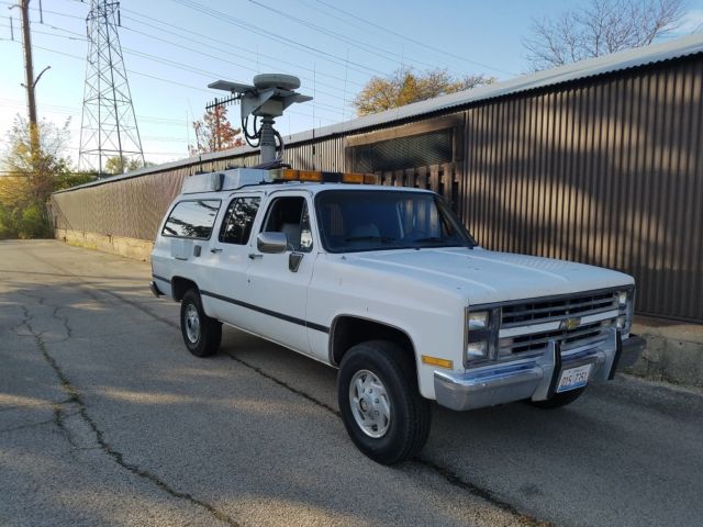 1987 Chevrolet Suburban Custom Deluxe Sport Utility 4-Door