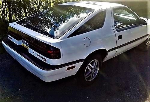 1987 Dodge Daytona ES - photo 2