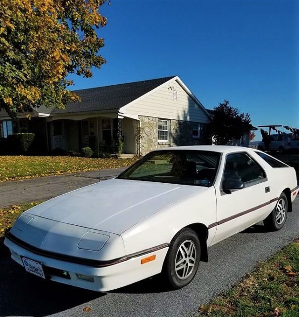 1987 Dodge Daytona ES - photo 2