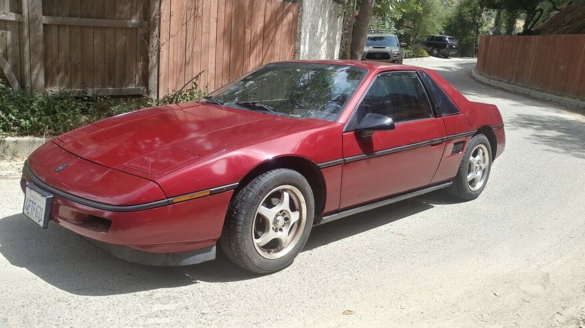87 FIERO film car NR 1987 Pontiac Fiero