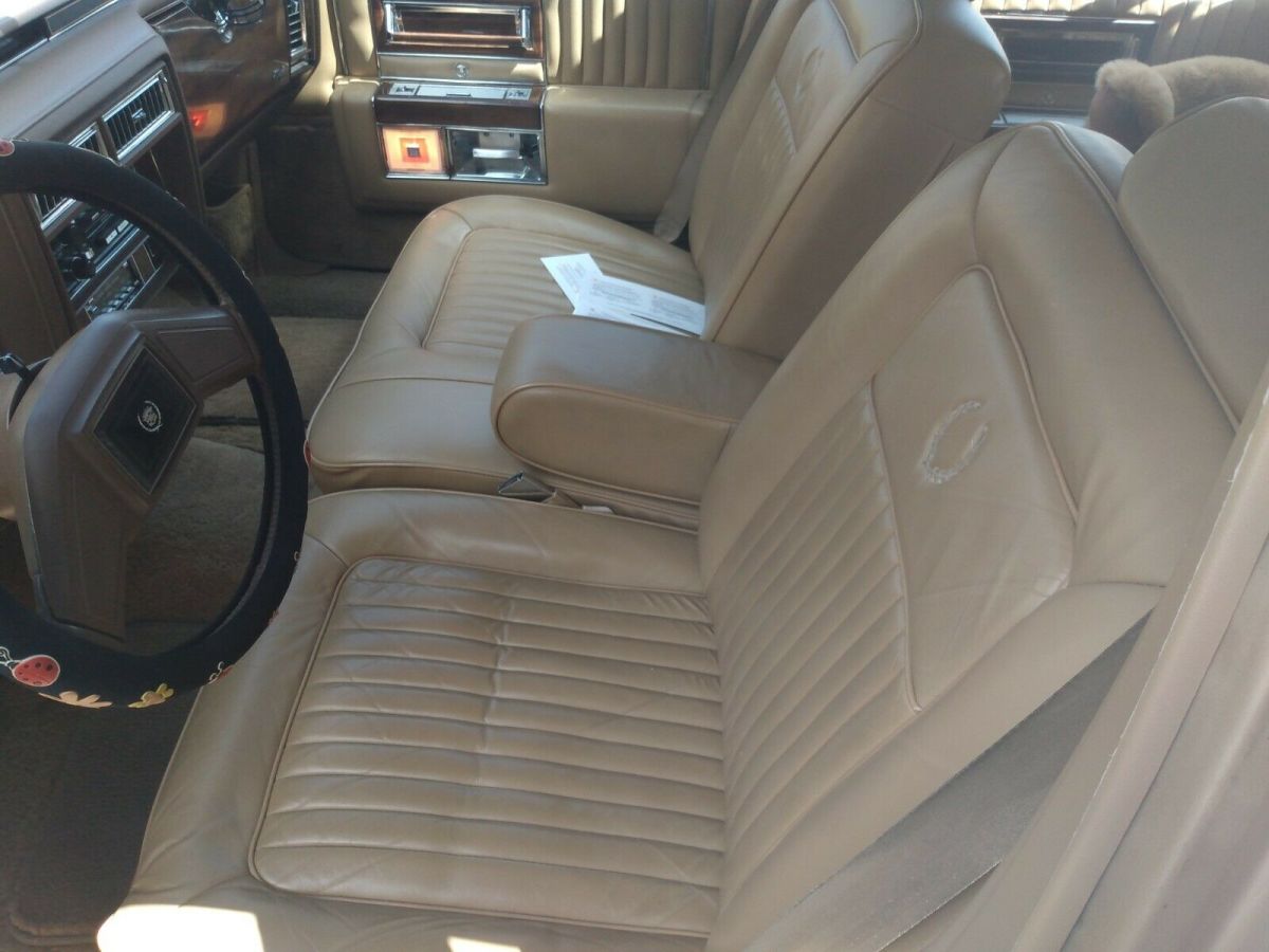 1987 Cadillac Brougham Fleetwood - photo 2