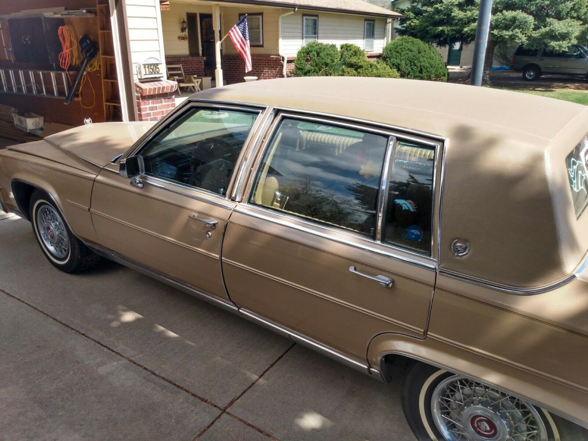 1987 Cadillac Brougham Fleetwood - photo 7