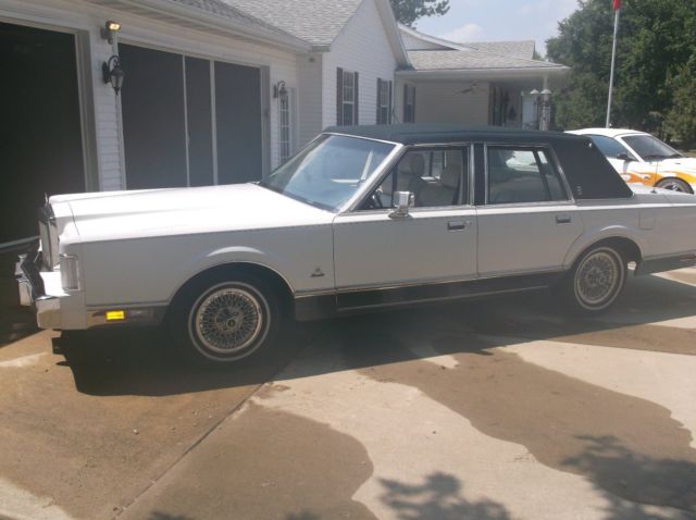87 Lincoln Town Car Limited Edition 1987 Lincoln Town Car America's Cup Stars and Stripe